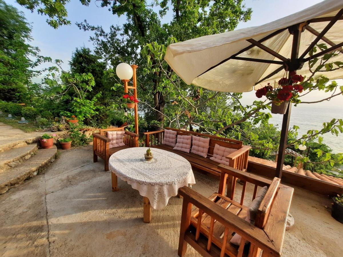 Robinson Sunset Guest House ลากาดิน ภายนอก รูปภาพ