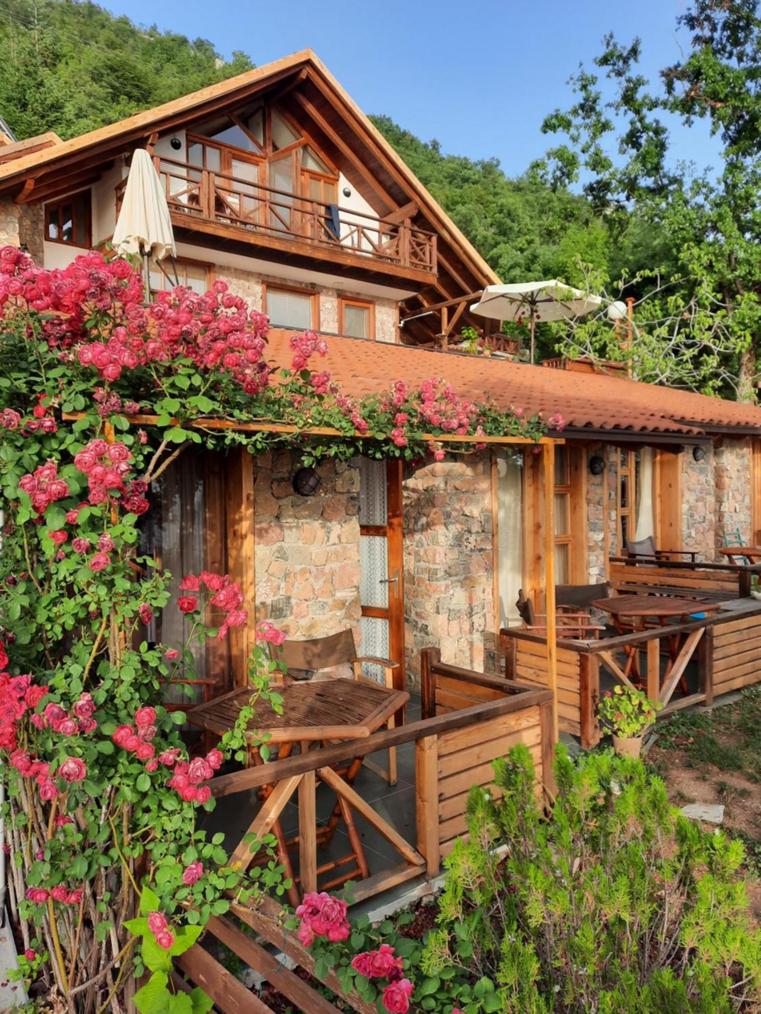 Robinson Sunset Guest House ลากาดิน ภายนอก รูปภาพ